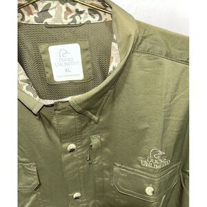 Ducks Unlimited Button Double Pocket Army‎ Green Long Shirt Zip Vented Men's